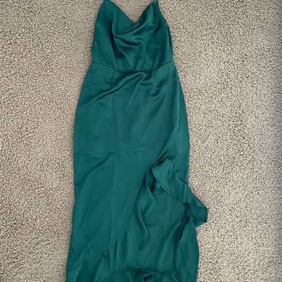 Green Missguided Silk-Style Dress w Ruffle Slit (Small - fits more Med-Large) - Picture 3 of 6